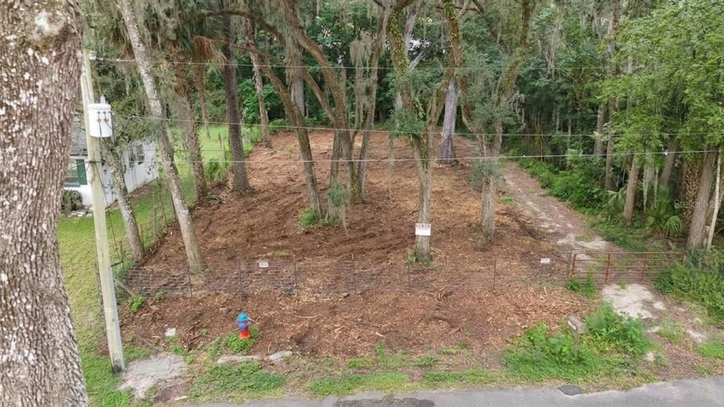 На продажу: $41,990 (0.29 acres)