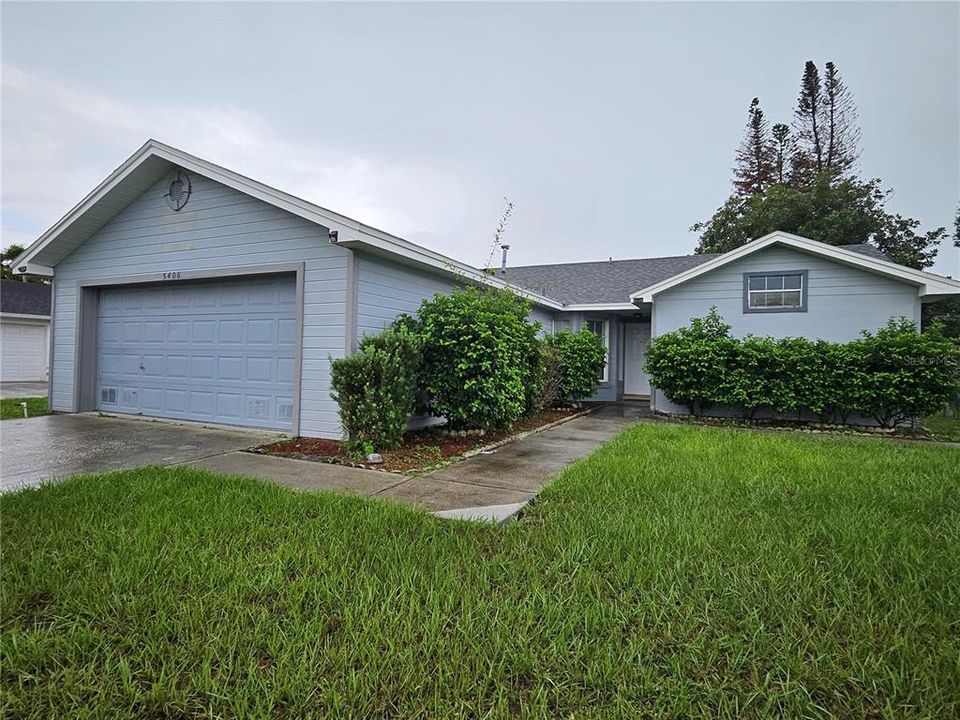 For Sale: $275,000 (3 beds, 2 baths, 1392 Square Feet)