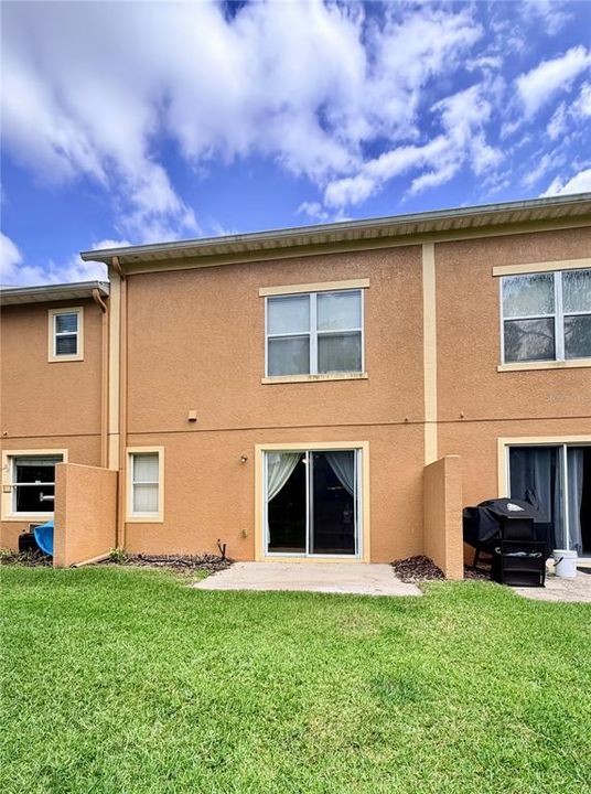 For Rent: $2,250 (3 beds, 2 baths, 1480 Square Feet)