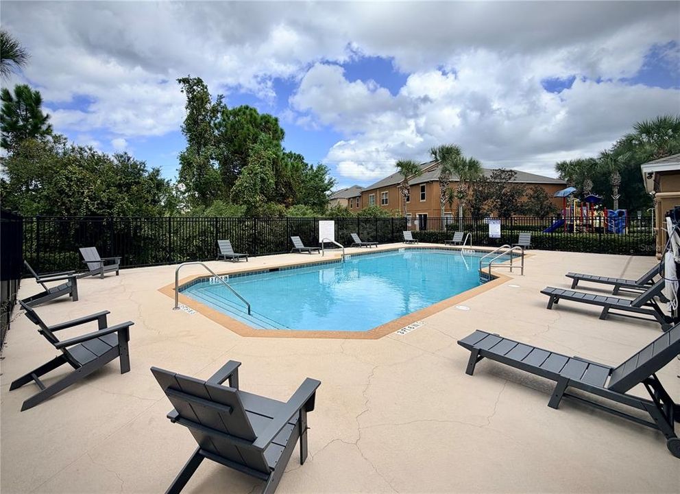 For Rent: $2,250 (3 beds, 2 baths, 1480 Square Feet)
