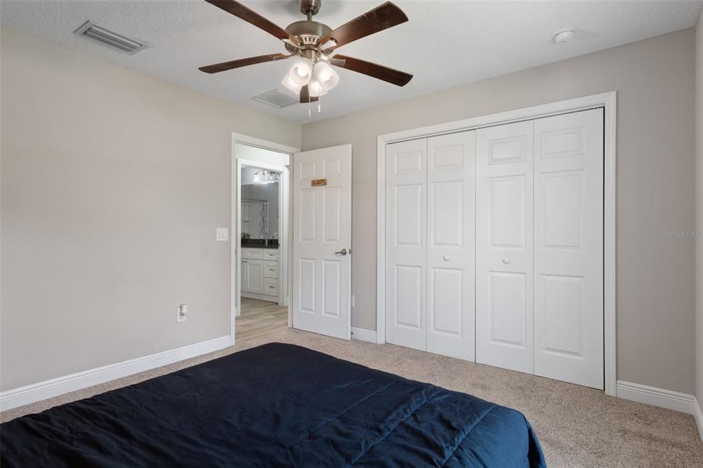 For Sale: $246,900 (3 beds, 2 baths, 1417 Square Feet)