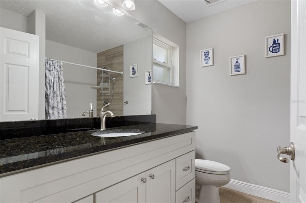 For Sale: $246,900 (3 beds, 2 baths, 1417 Square Feet)