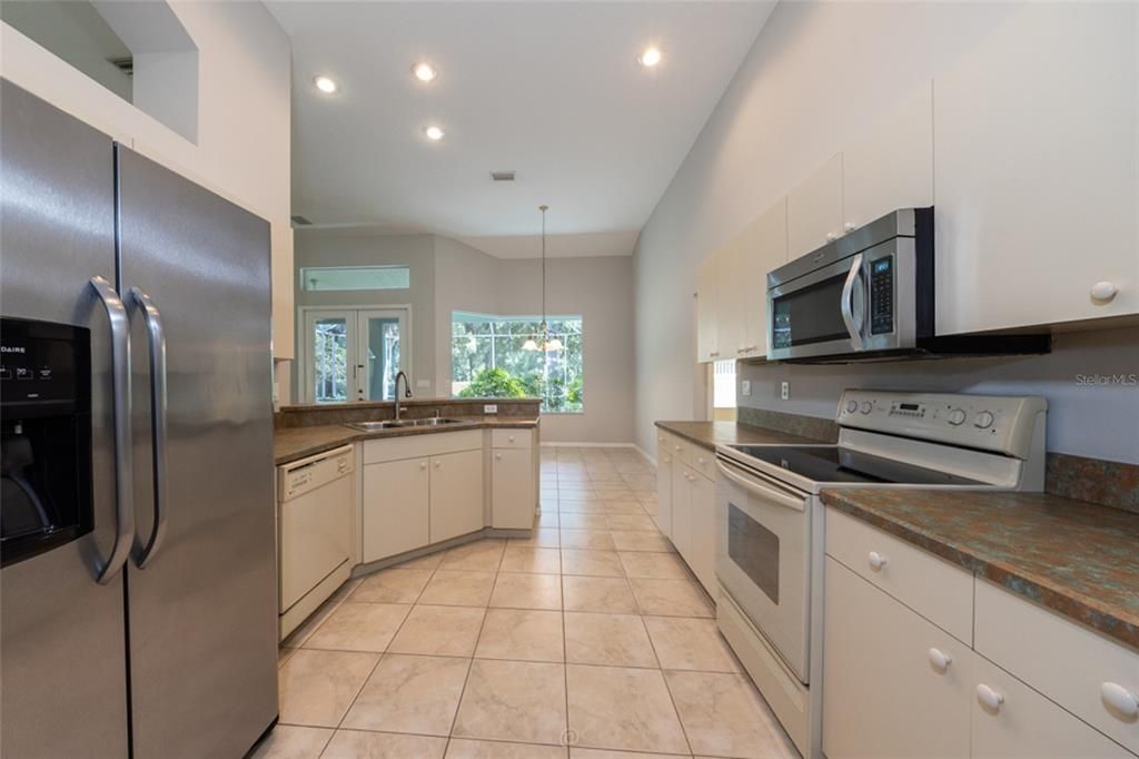 En Venta: $449,000 (3 camas, 2 baños, 1888 Pies cuadrados)