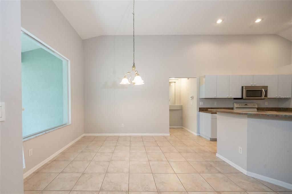 En Venta: $449,000 (3 camas, 2 baños, 1888 Pies cuadrados)