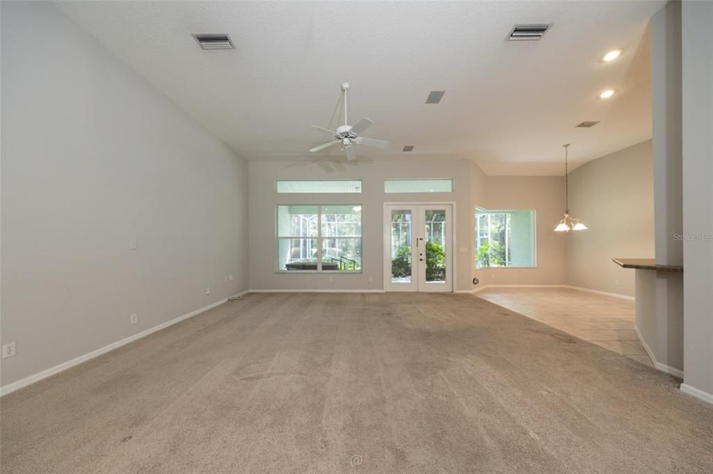 En Venta: $449,000 (3 camas, 2 baños, 1888 Pies cuadrados)
