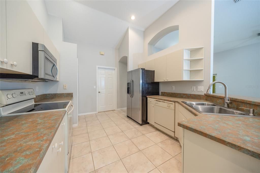 En Venta: $449,000 (3 camas, 2 baños, 1888 Pies cuadrados)