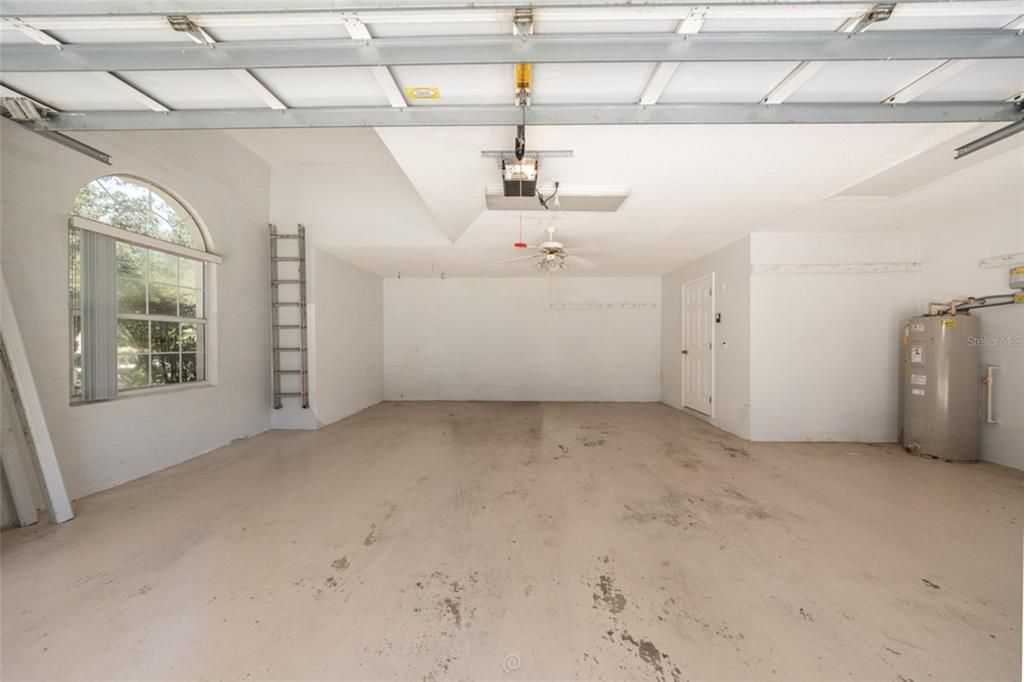 En Venta: $449,000 (3 camas, 2 baños, 1888 Pies cuadrados)