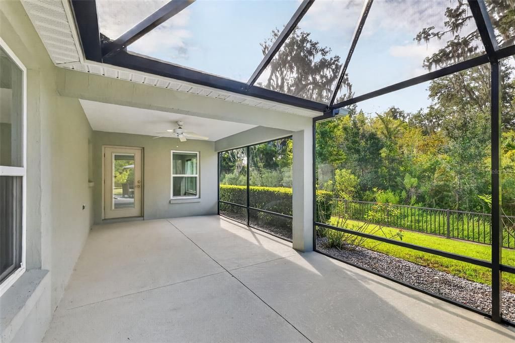 For Sale: $550,000 (3 beds, 2 baths, 1654 Square Feet)