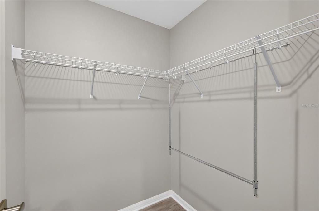 For Sale: $550,000 (3 beds, 2 baths, 1654 Square Feet)
