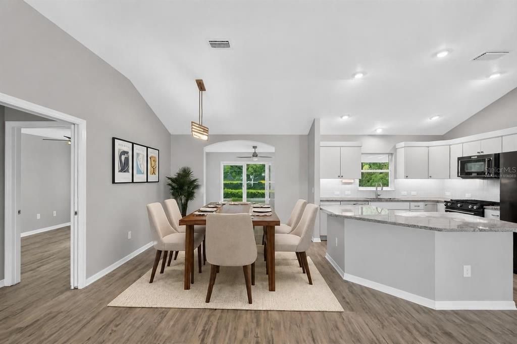 For Sale: $550,000 (3 beds, 2 baths, 1654 Square Feet)