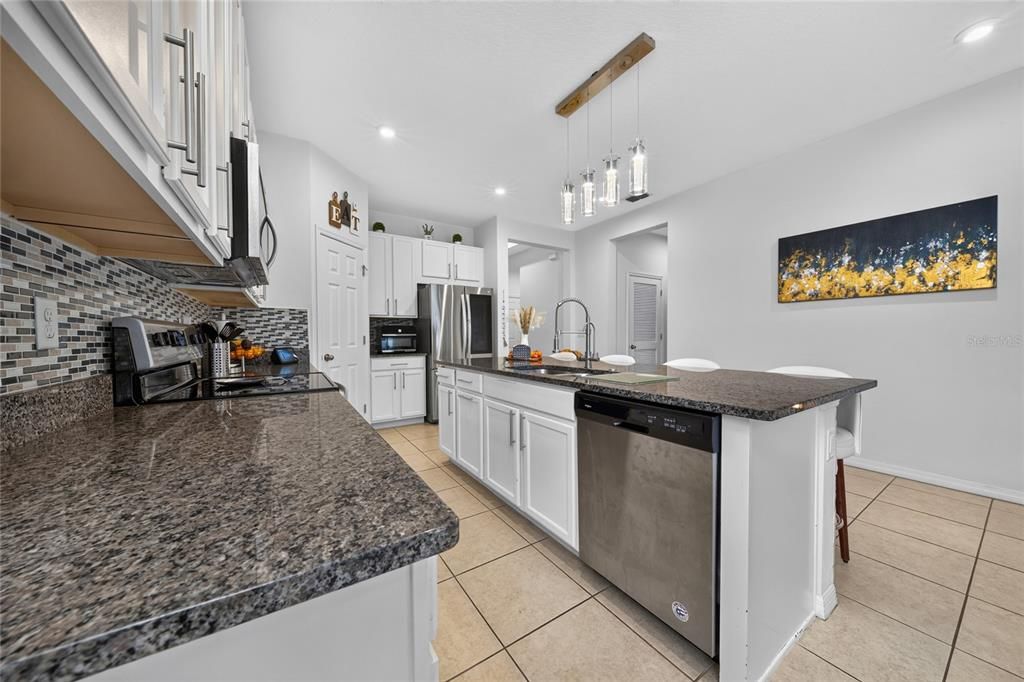 For Sale: $419,900 (4 beds, 3 baths, 2030 Square Feet)
