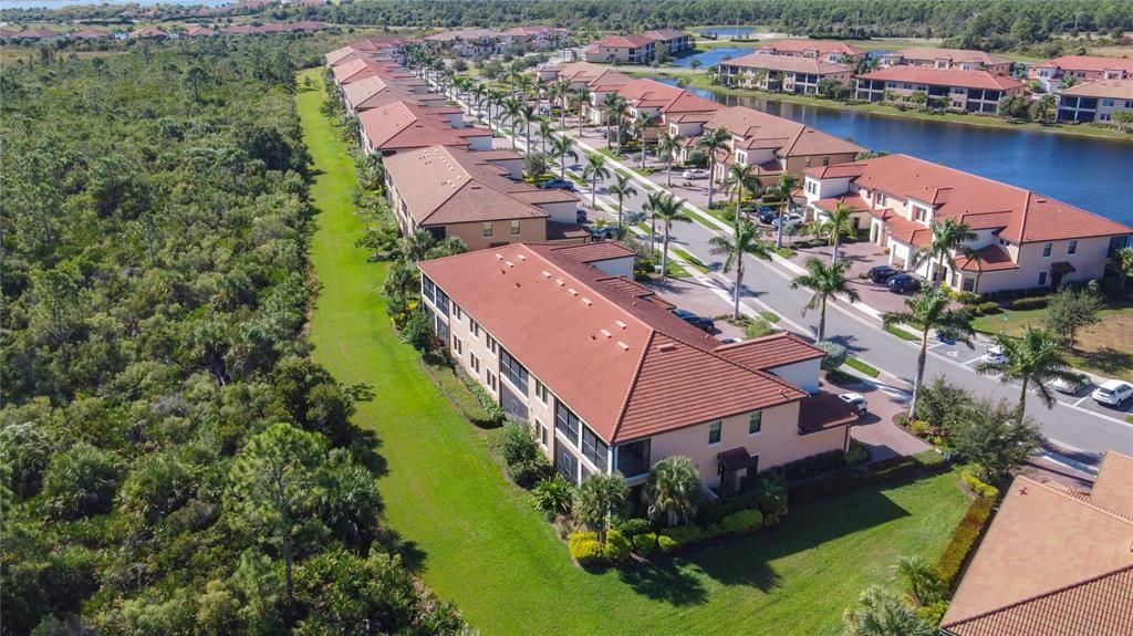 For Sale: $359,000 (2 beds, 2 baths, 1379 Square Feet)