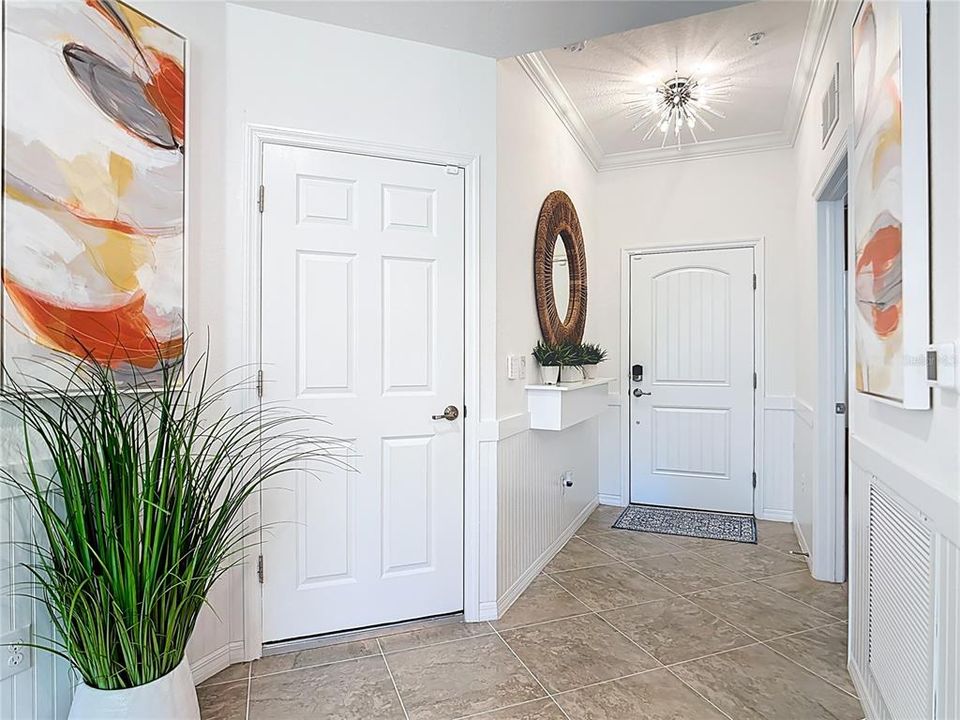For Sale: $359,000 (2 beds, 2 baths, 1379 Square Feet)