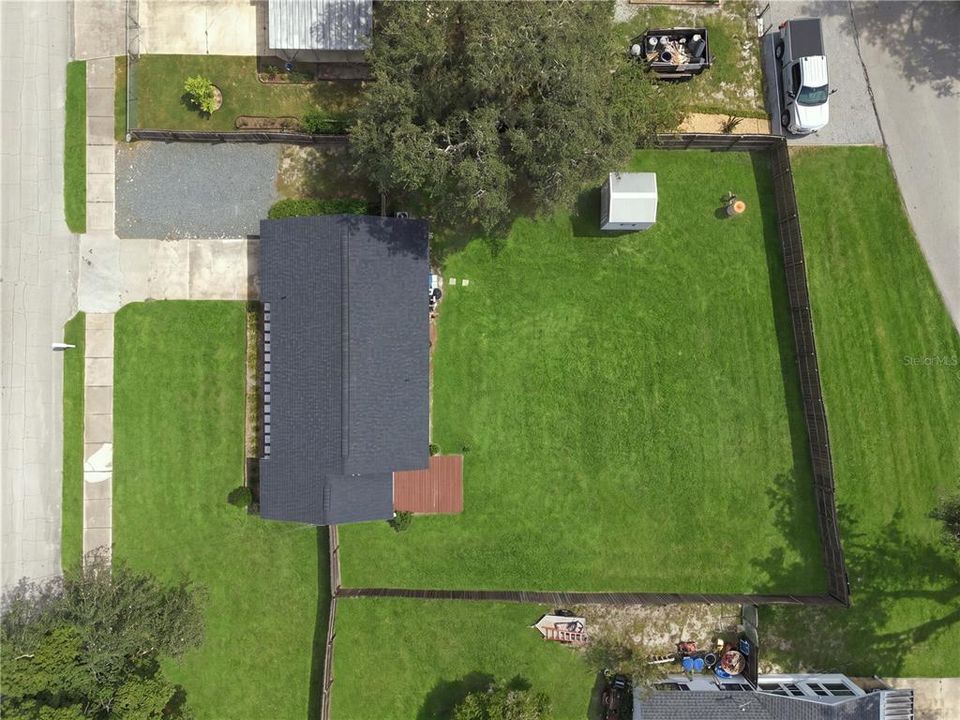 For Sale: $280,000 (2 beds, 1 baths, 816 Square Feet)
