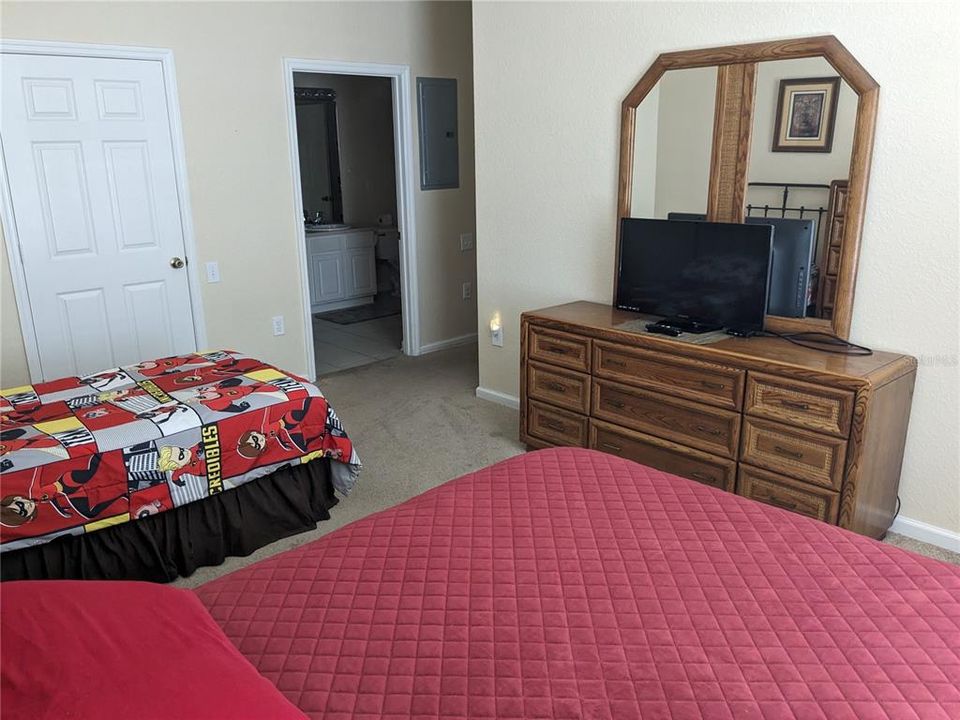 En Venta: $325,000 (3 camas, 2 baños, 1450 Pies cuadrados)