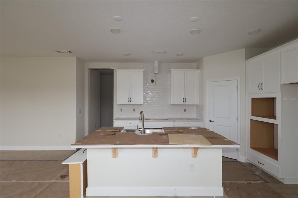 En Venta: $499,990 (4 camas, 2 baños, 2092 Pies cuadrados)
