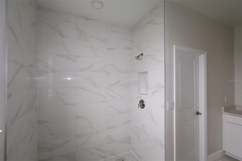 En Venta: $499,990 (4 camas, 2 baños, 2092 Pies cuadrados)