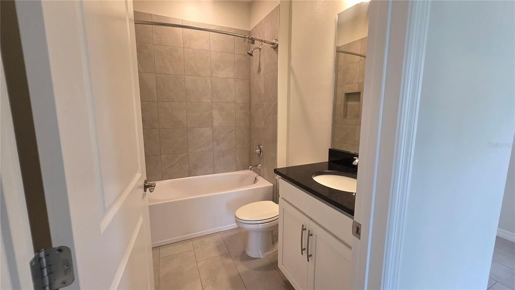 В аренду: $2,800 (3 спален, 2 ванн, 1604 Квадратных фут)