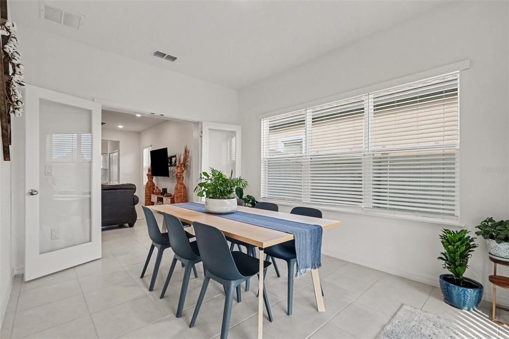 En Venta: $379,000 (3 camas, 2 baños, 1867 Pies cuadrados)