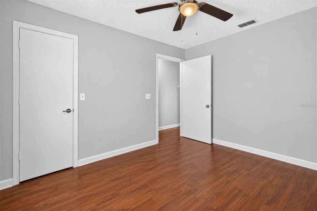 For Sale: $390,000 (4 beds, 2 baths, 1801 Square Feet)