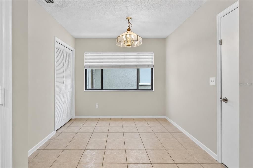 For Sale: $390,000 (4 beds, 2 baths, 1801 Square Feet)