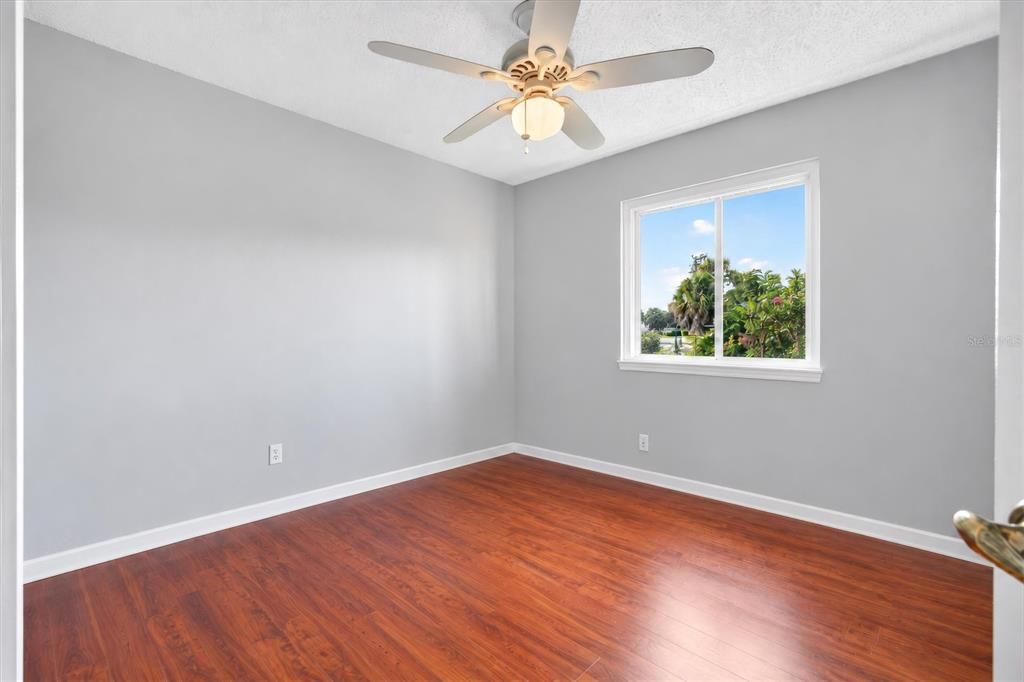 For Sale: $390,000 (4 beds, 2 baths, 1801 Square Feet)