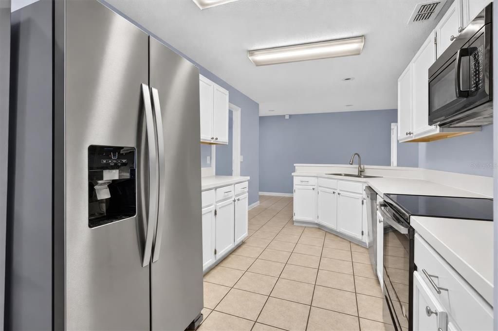 For Sale: $390,000 (4 beds, 2 baths, 1801 Square Feet)