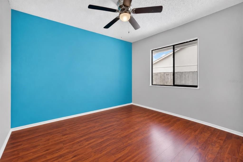 For Sale: $390,000 (4 beds, 2 baths, 1801 Square Feet)