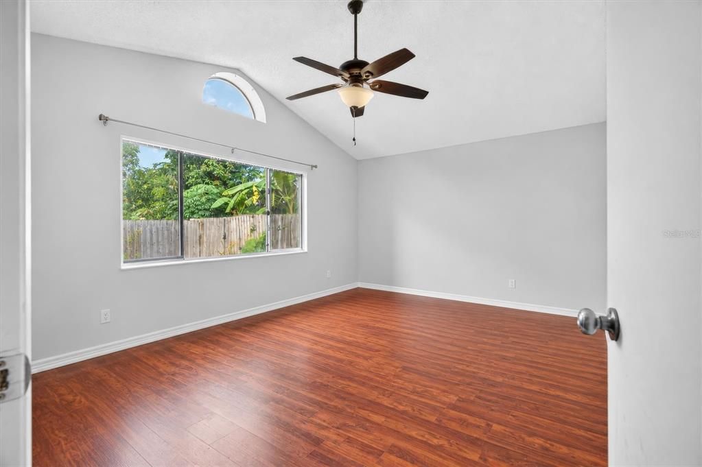 For Sale: $390,000 (4 beds, 2 baths, 1801 Square Feet)