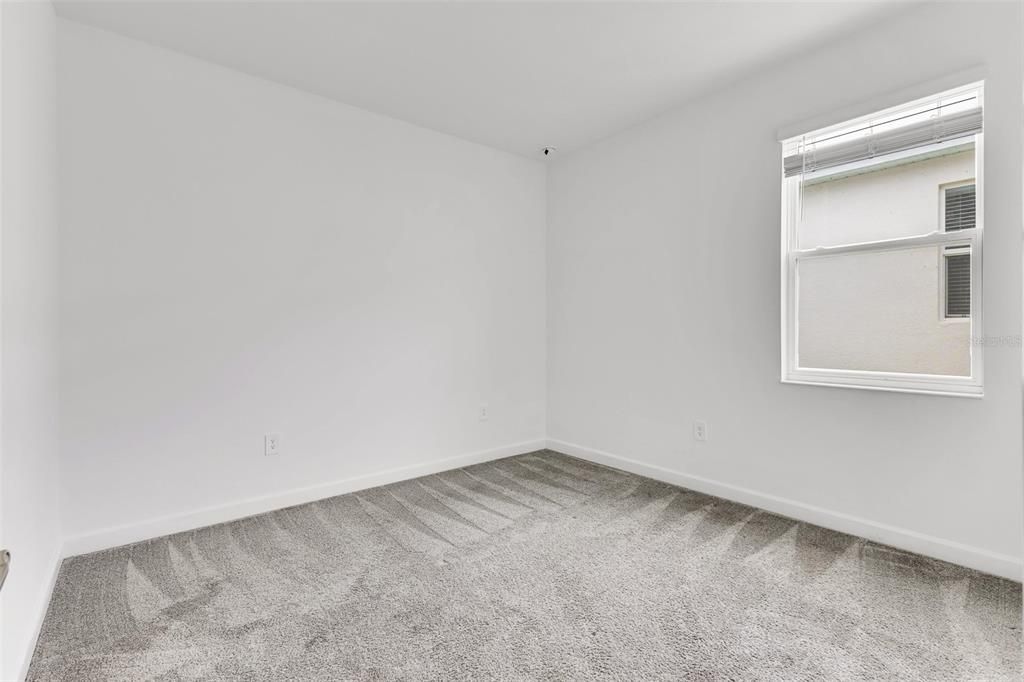 For Sale: $479,000 (4 beds, 3 baths, 2528 Square Feet)