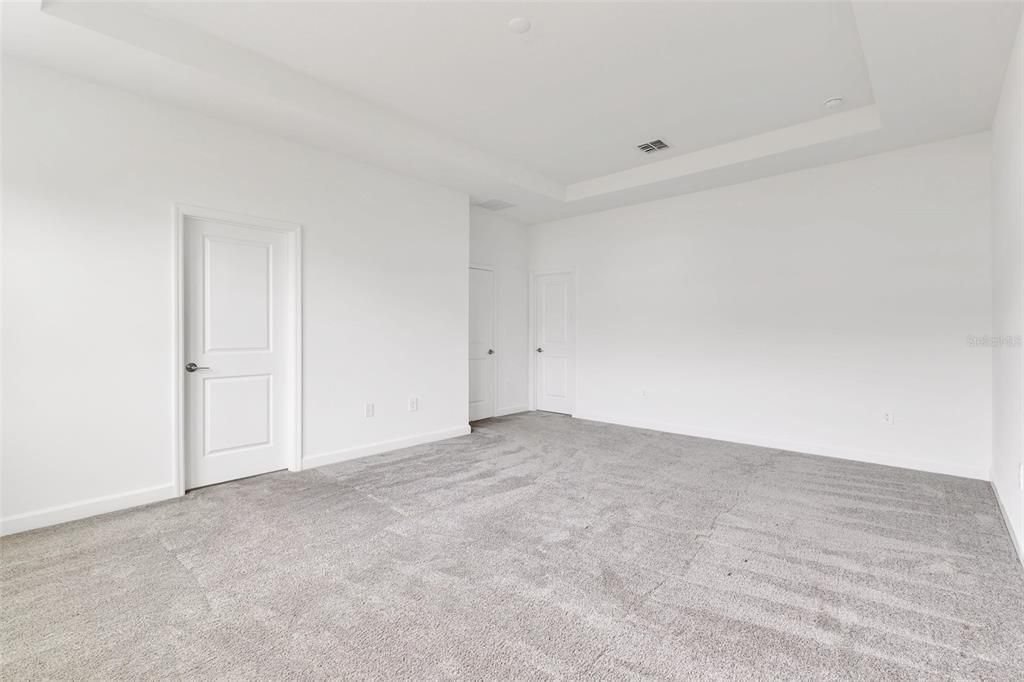 For Sale: $479,000 (4 beds, 3 baths, 2528 Square Feet)