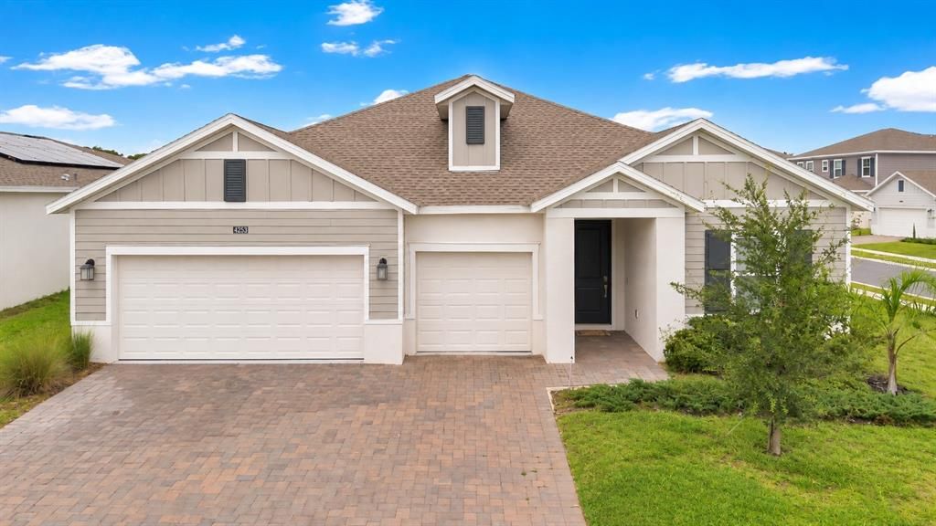For Sale: $479,000 (4 beds, 3 baths, 2528 Square Feet)