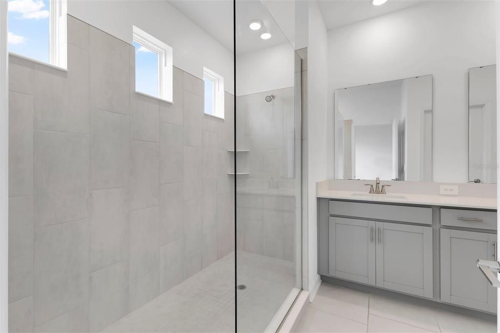 For Sale: $479,000 (4 beds, 3 baths, 2528 Square Feet)
