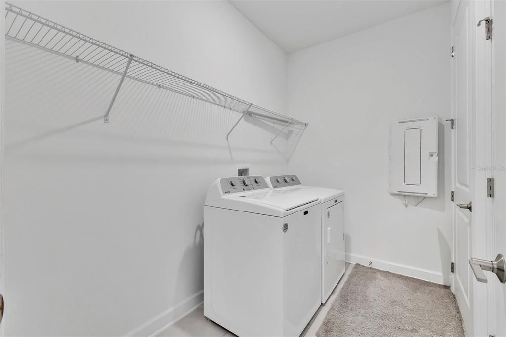 For Sale: $479,000 (4 beds, 3 baths, 2528 Square Feet)