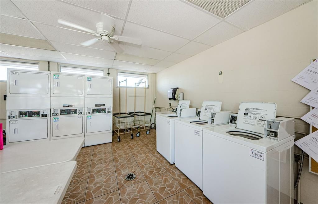 For Sale: $80,000 (1 beds, 1 baths, 600 Square Feet)