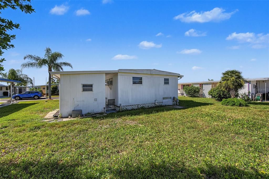 For Sale: $80,000 (1 beds, 1 baths, 600 Square Feet)