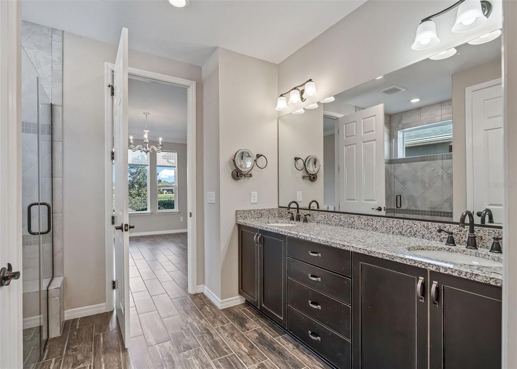 For Sale: $495,000 (3 beds, 3 baths, 2348 Square Feet)