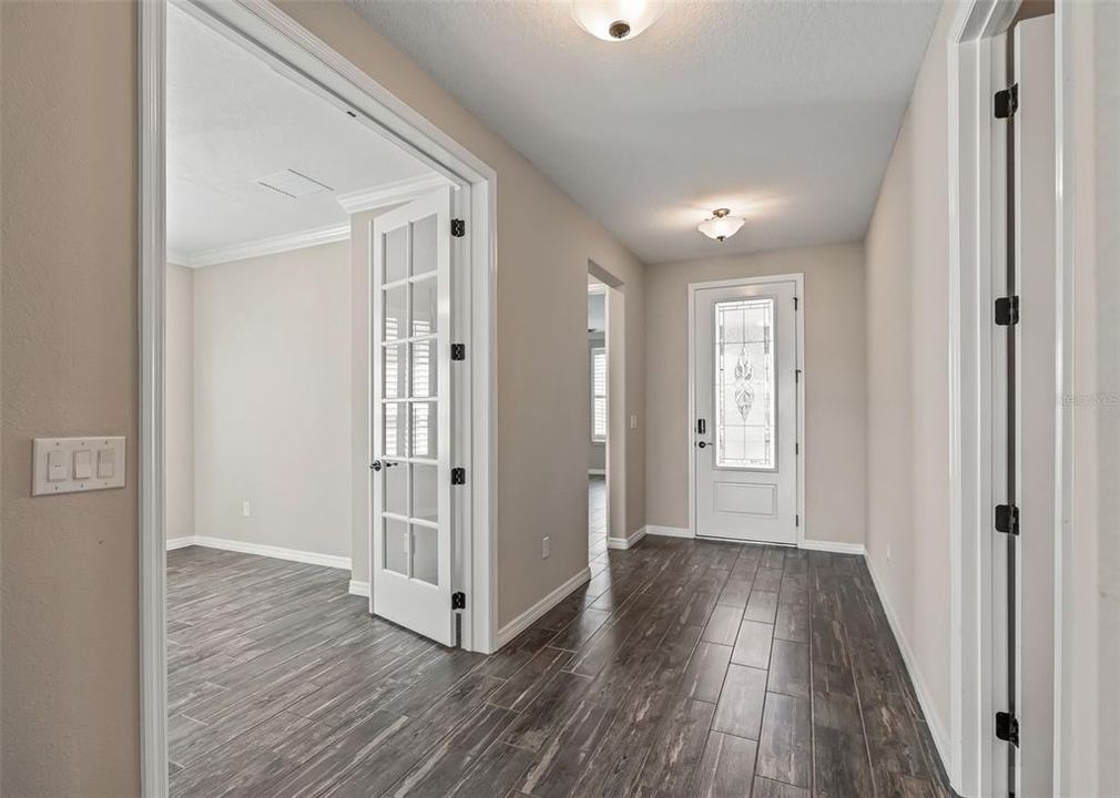 For Sale: $495,000 (3 beds, 3 baths, 2348 Square Feet)