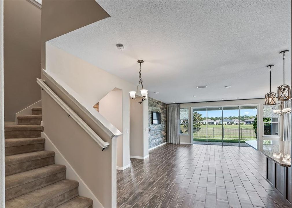 For Sale: $495,000 (3 beds, 3 baths, 2348 Square Feet)