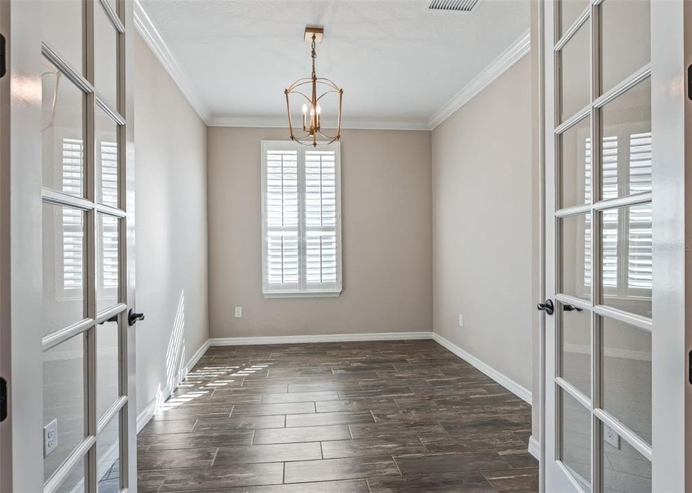 For Sale: $495,000 (3 beds, 3 baths, 2348 Square Feet)