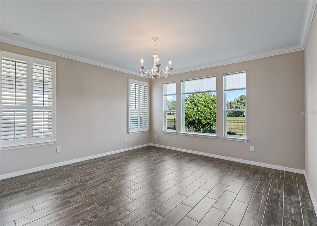 For Sale: $495,000 (3 beds, 3 baths, 2348 Square Feet)