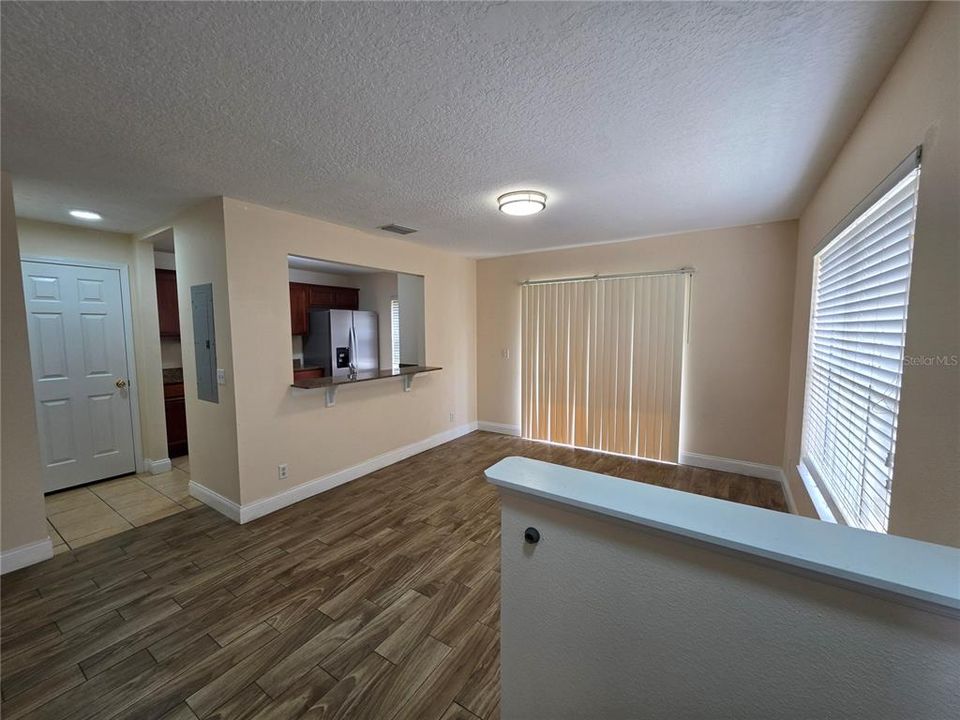 For Rent: $1,950 (3 beds, 2 baths, 1408 Square Feet)