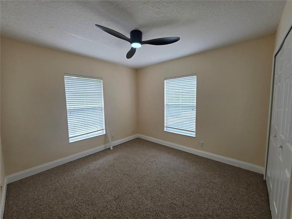 For Rent: $1,950 (3 beds, 2 baths, 1408 Square Feet)