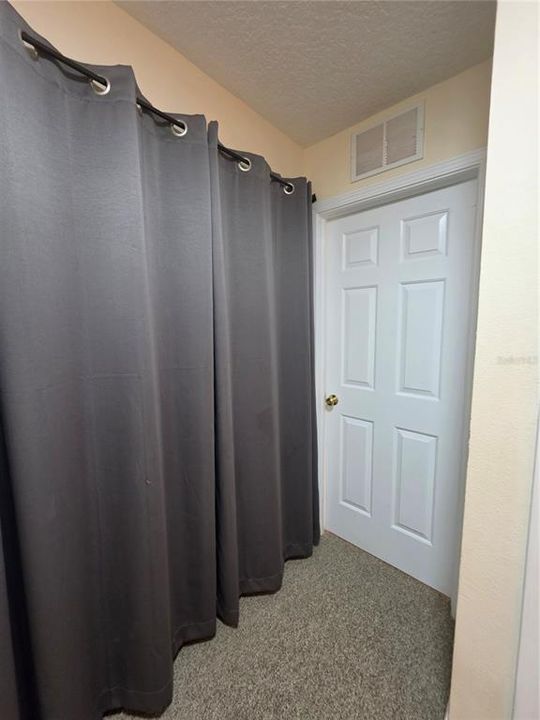For Rent: $1,950 (3 beds, 2 baths, 1408 Square Feet)
