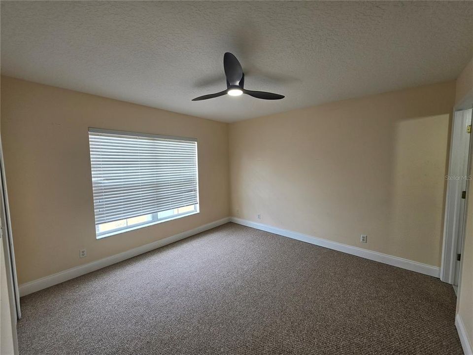 For Rent: $1,950 (3 beds, 2 baths, 1408 Square Feet)
