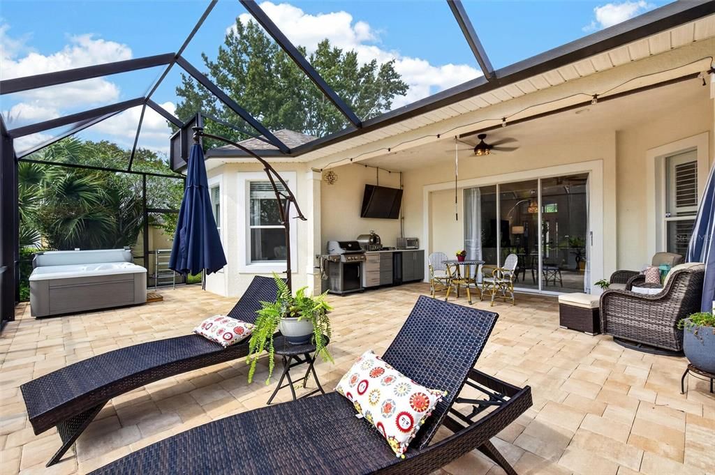 En Venta: $409,000 (3 camas, 2 baños, 1528 Pies cuadrados)