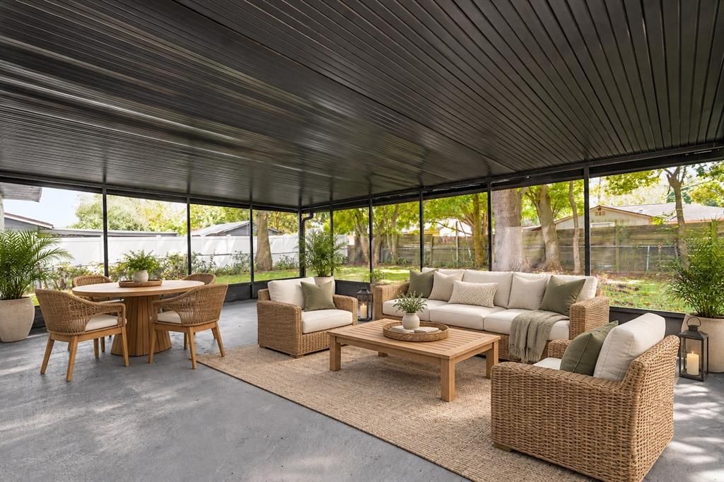 For Sale: $305,000 (3 beds, 1 baths, 1275 Square Feet)