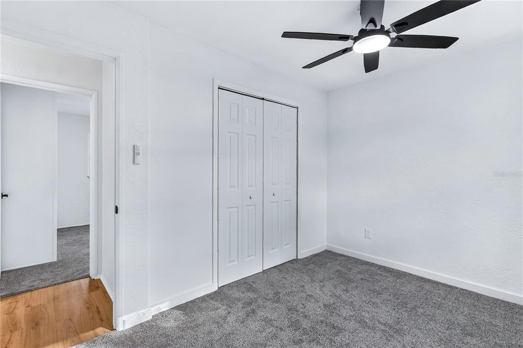 На продажу: $339,900 (5 спален, 2 ванн, 1325 Квадратных фут)