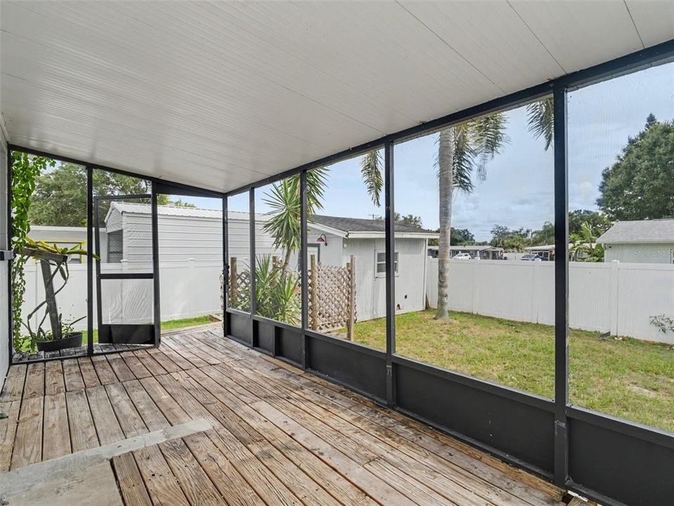 For Sale: $213,950 (3 beds, 2 baths, 1265 Square Feet)