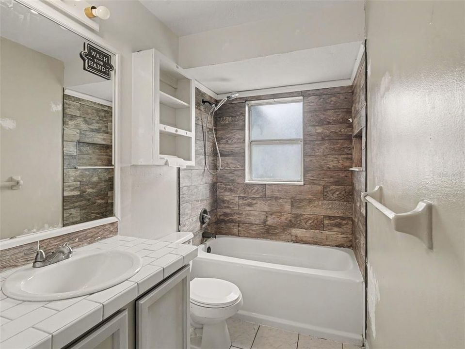 For Sale: $213,950 (3 beds, 2 baths, 1265 Square Feet)